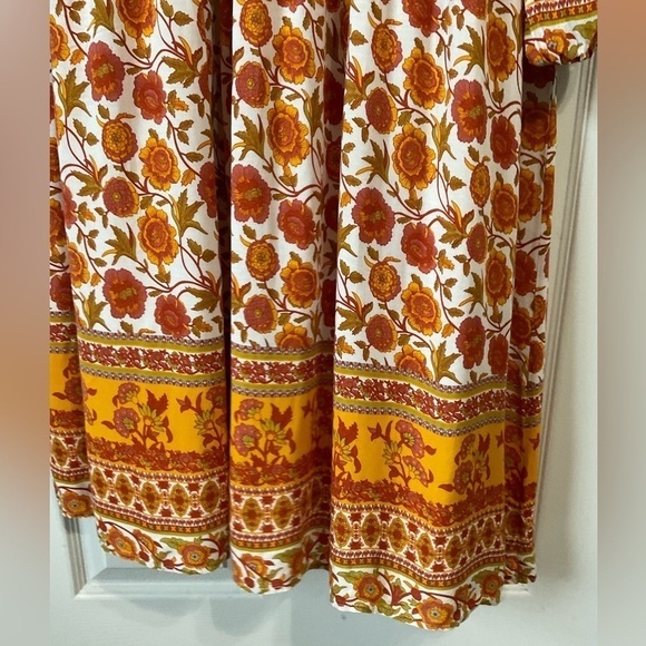 R. Vivimos dress. Size L. Floral. Long sleeve. - Picture 5 of 8